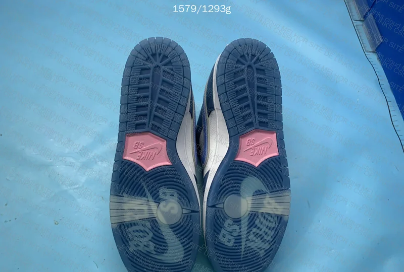 Dunk Born SB 8