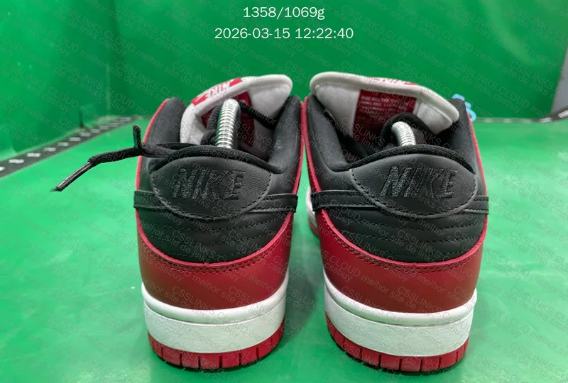 Dunk Chicago JMDY BATCH M 4