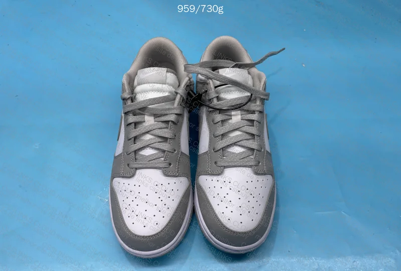 Dunk Gray and White