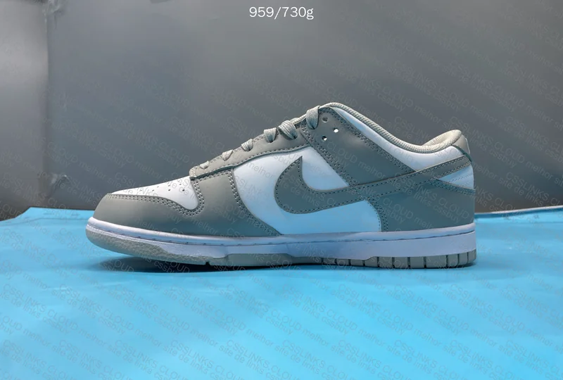 Dunk Gray and White 3