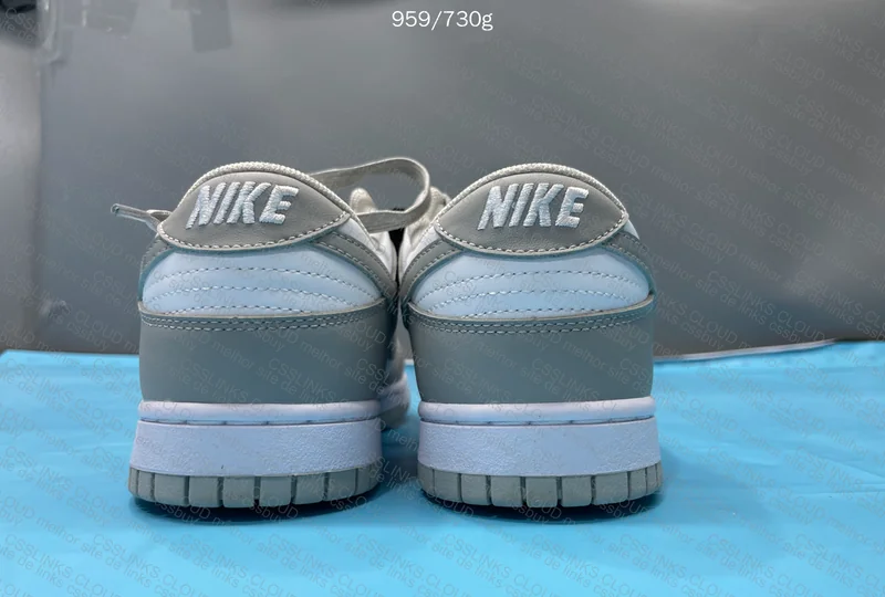 Dunk Gray and White 7