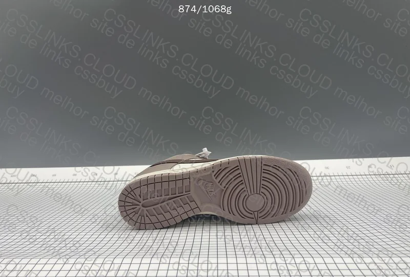 Dunk Diffused Taupe 2