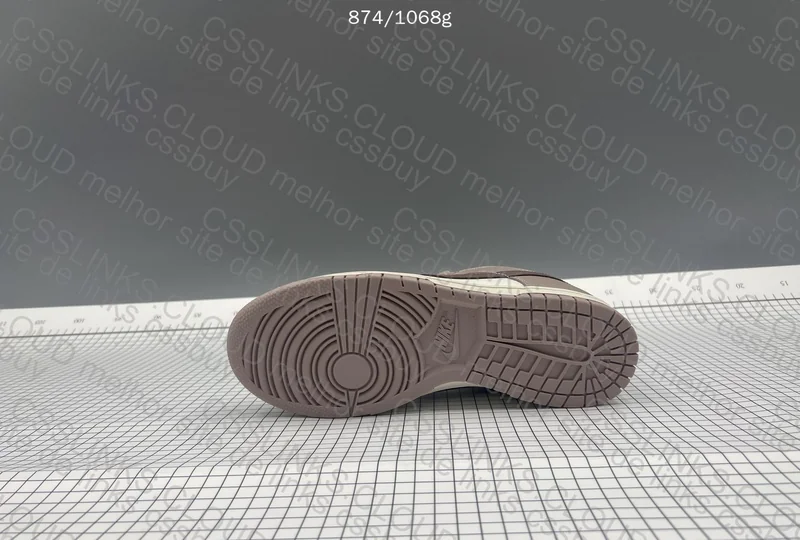 Dunk Diffused Taupe 5