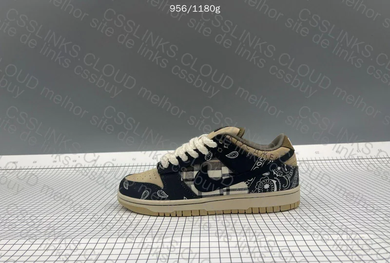 Dunk Travis 2