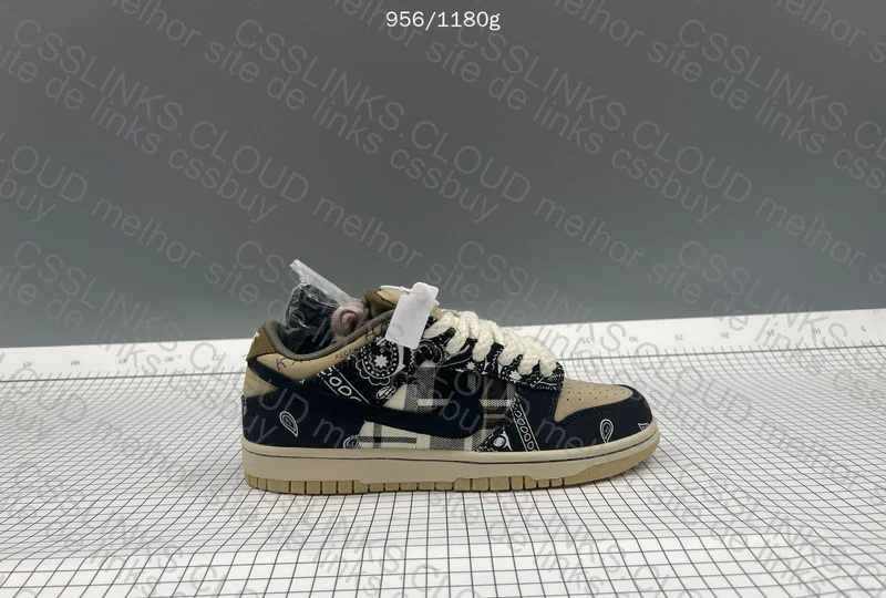 Dunk Travis 6
