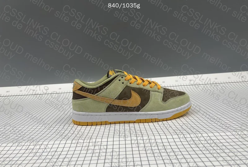 Dunk Dusty Olive 2