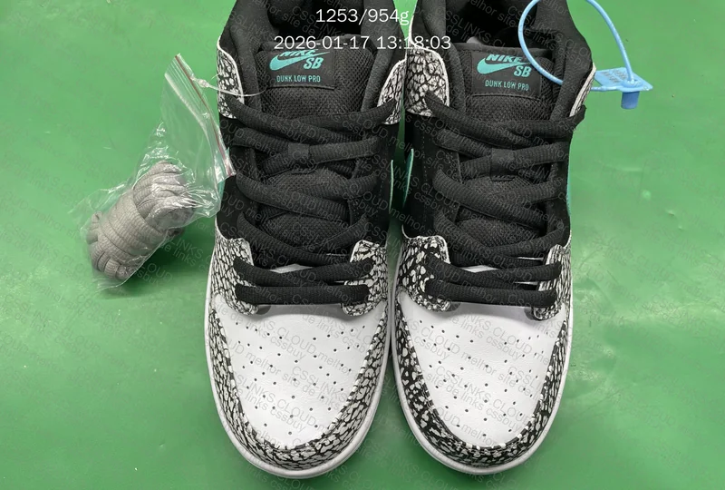 Dunk elephant gl?