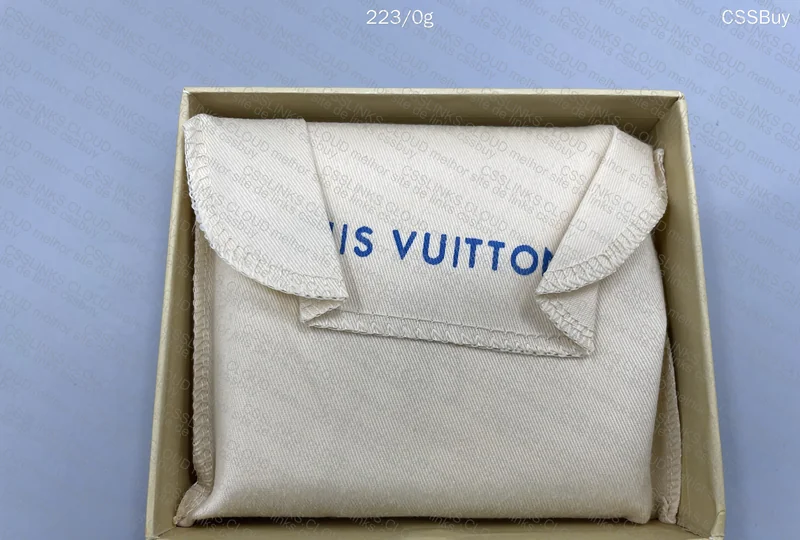 Dunk Gold Swoosh + LV Wallet 8
