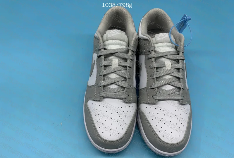 Dunk grey fog