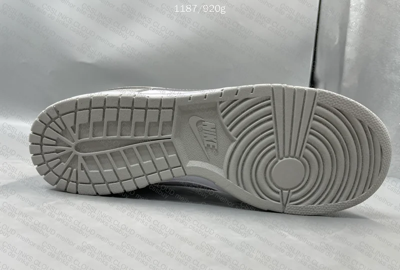 Dunk Grey Fog (OVO)