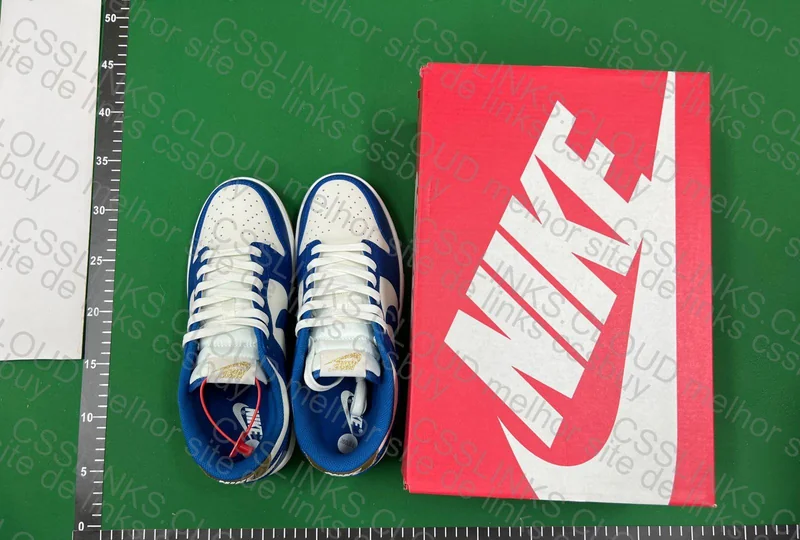 Dunk Kansas City Royals 4