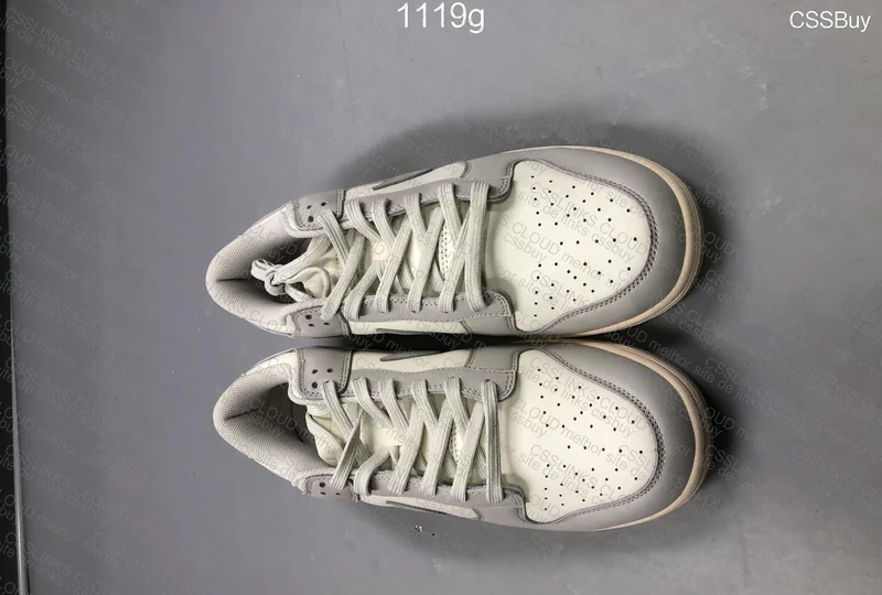 Dunk Light Bone 3