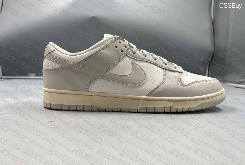 Dunk Light Bone 4