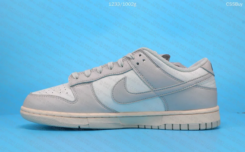 Dunk Light Bone 4