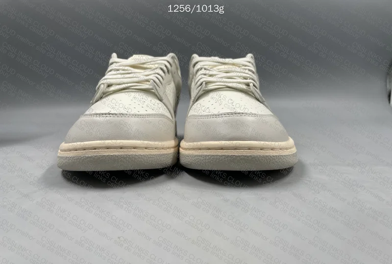 Dunk Light Bone 2