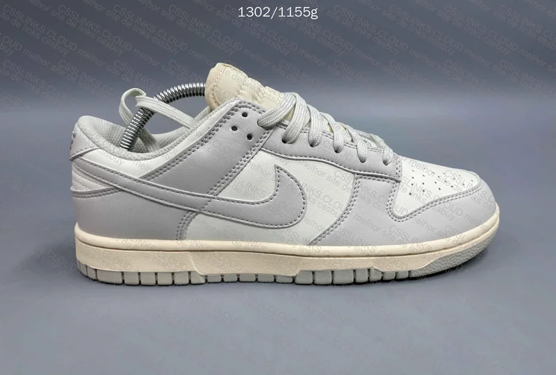 Dunk Light Bone 4