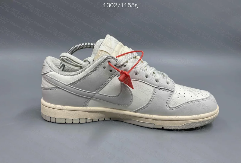 Dunk Light Bone 8
