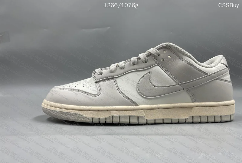 Dunk Light Bone 99Y 4