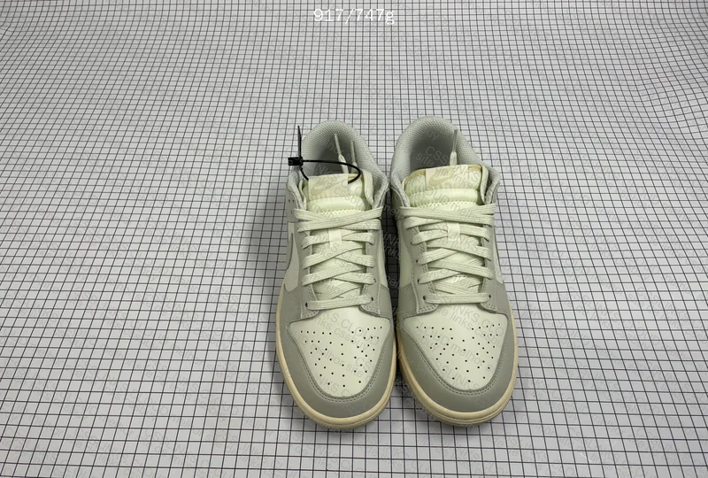Dunk Light Bone Sale GOD Batch 7