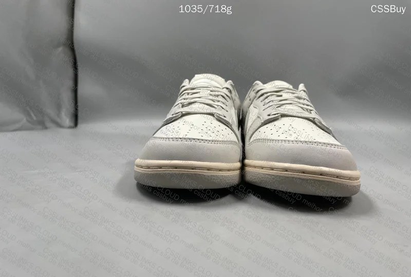 Dunk Light Bone VT 2
