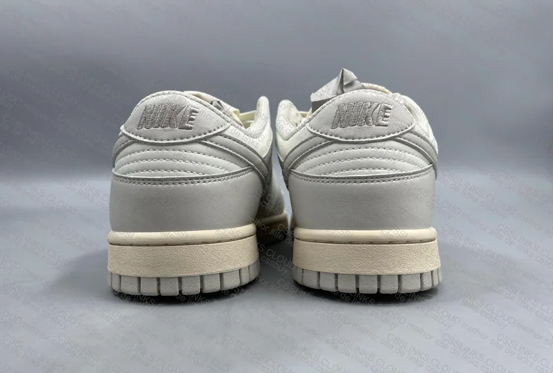 Dunk Light Bone VT 3