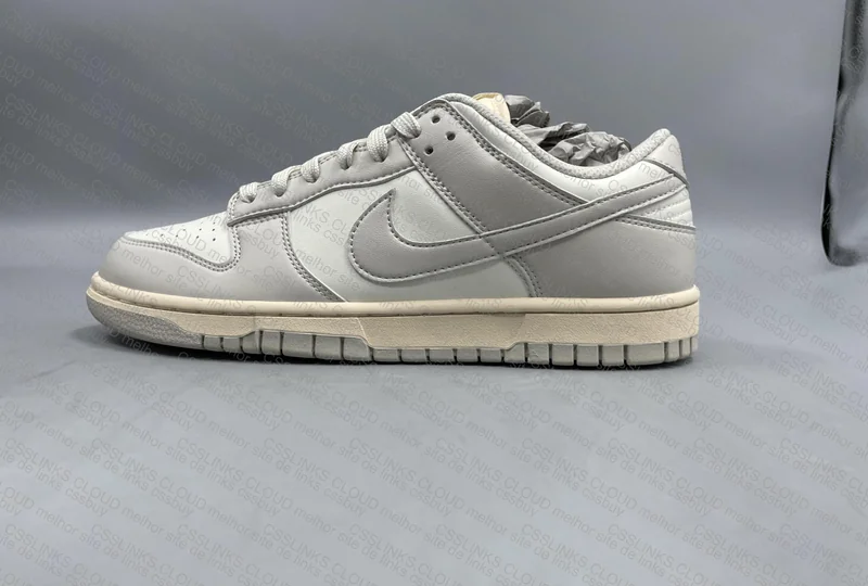 Dunk Light Bone VT 6