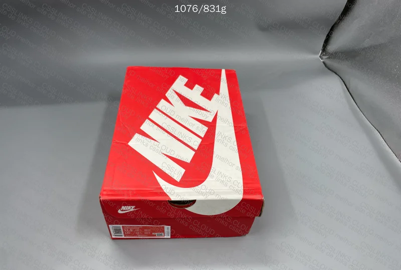 Dunk Light Bone VT 2