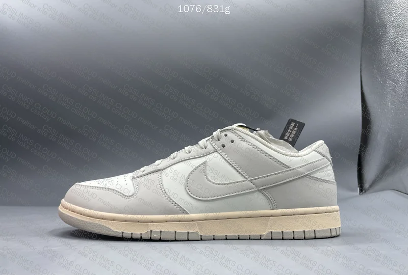 Dunk Light Bone VT 8