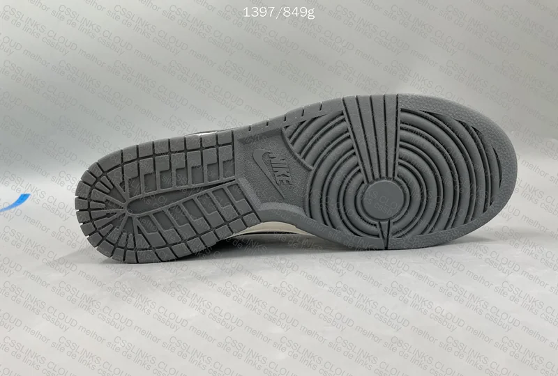 Dunk Light Smoke Grey 8