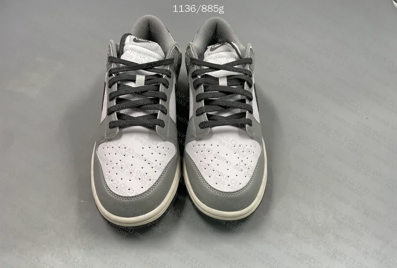 Dunk light smoke grey 4