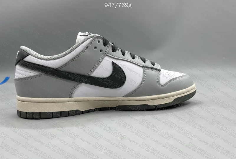 Dunk light smoke grey 4