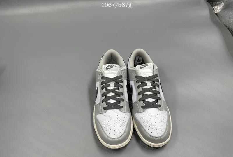 Dunk light smoke grey 4