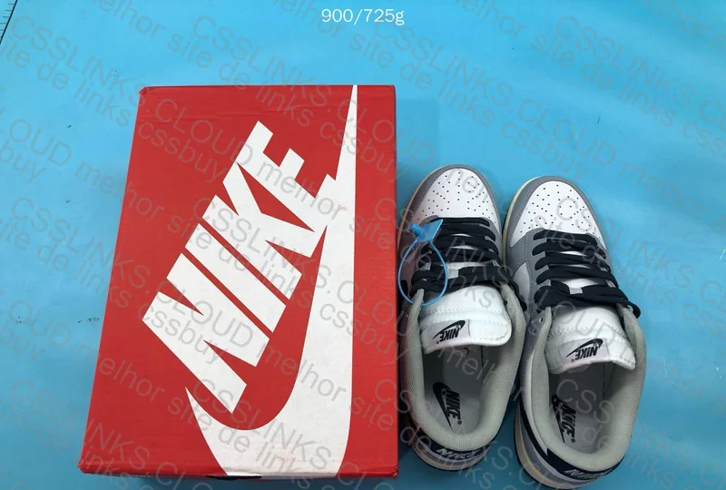 Dunk Light Smoke Grey 9