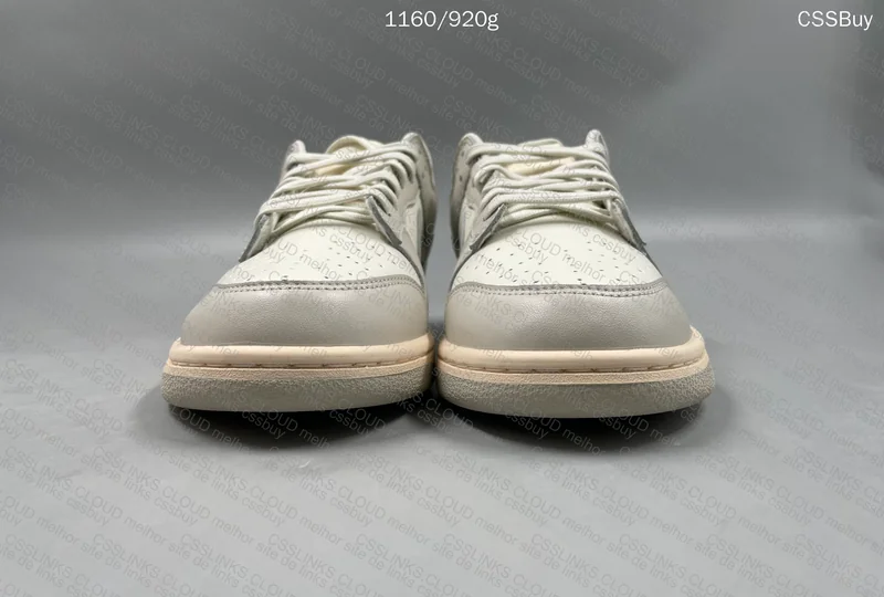 Dunk Light Bone 99Y 4