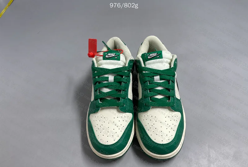 Dunk Lottery Green 3