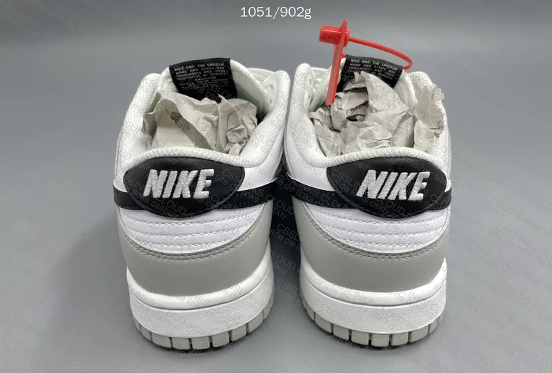 Dunk Lottery Gray 3
