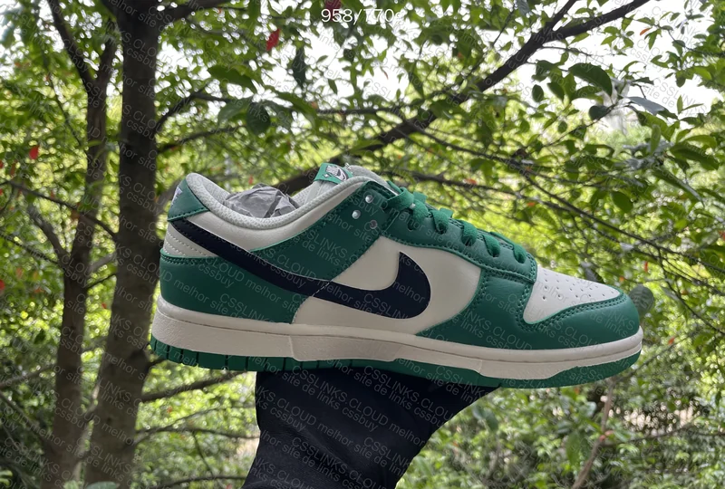 Dunk Lottery Green VT (Natural Light Photos)