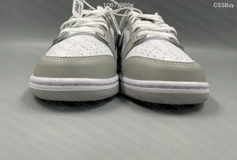 Dunk Lottery Grey 4