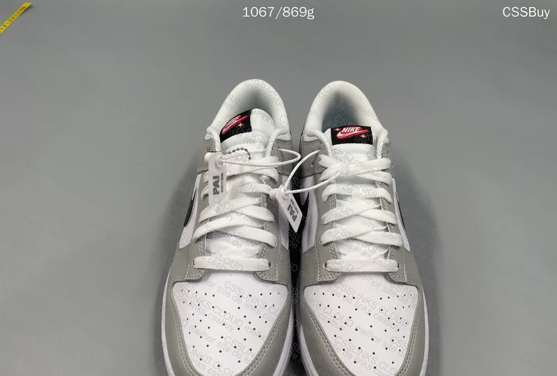 Dunk Lottery Grey 5