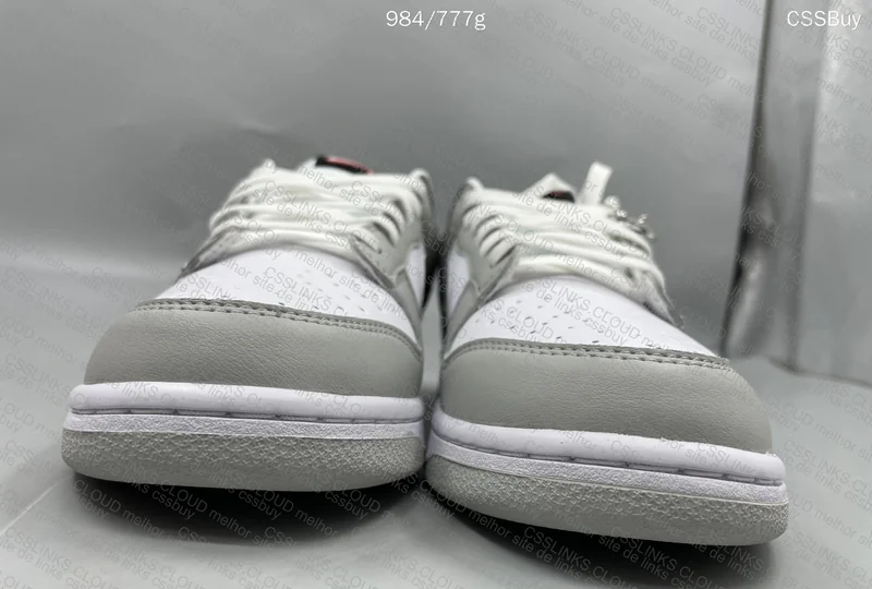 Dunk Lottery Grey 2