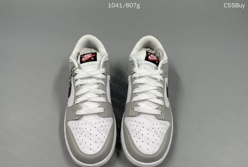 Dunk lottery grey