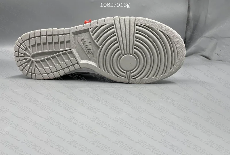 Dunk Lottery Grey 6