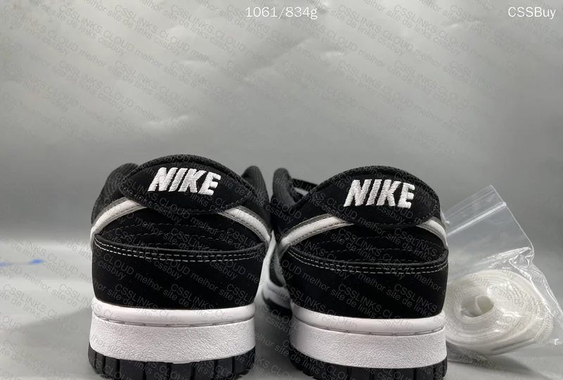 DUNK LOW AIRBRUSH SWOOSH 2