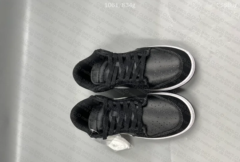 DUNK LOW AIRBRUSH SWOOSH 5