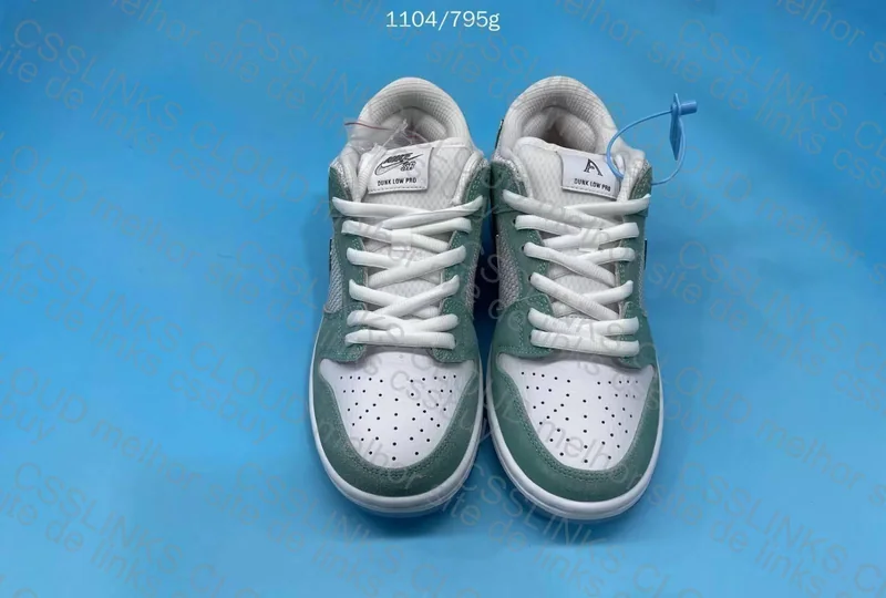 dunk Low april 3
