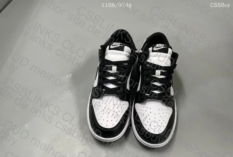 DUNK LOW BLACK AND WHITE VT 99Y 2