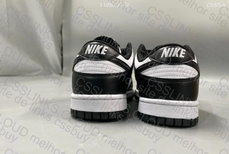 DUNK LOW BLACK AND WHITE VT 99Y 4