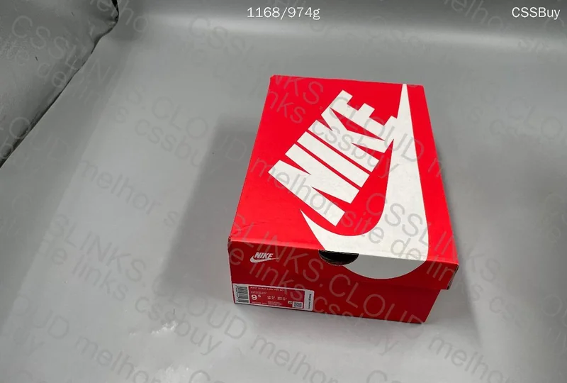 DUNK LOW BLACK AND WHITE VT 99Y 5