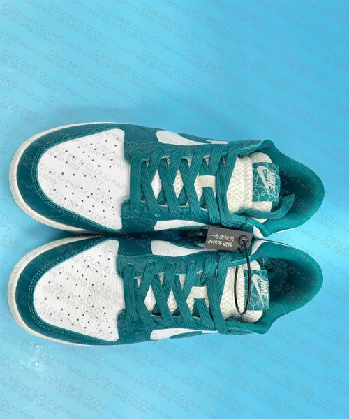 Dunk low blind box