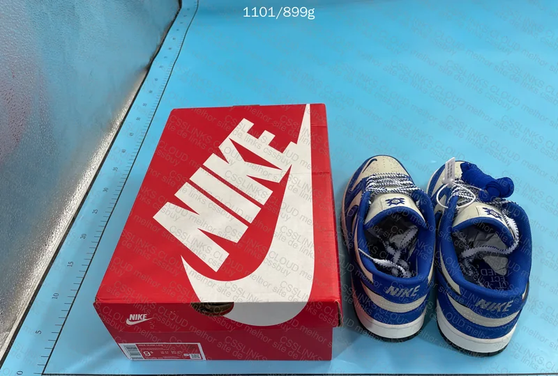 Dunk Low Blind Box - Jackie Robinson 9